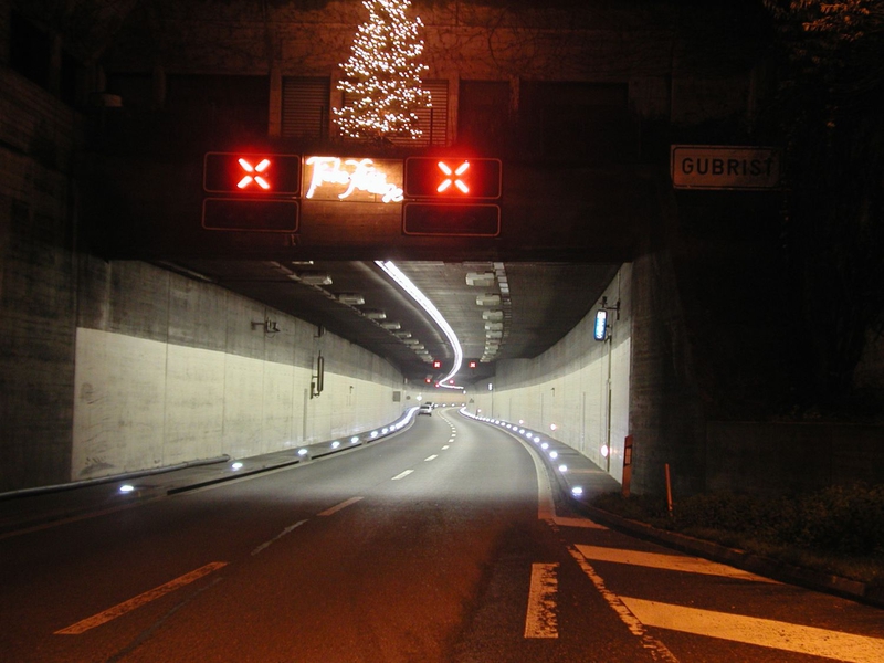 Éclairage Ferroviaire à LED pour Voies Ferrée, Tunnels, Gares, etc.